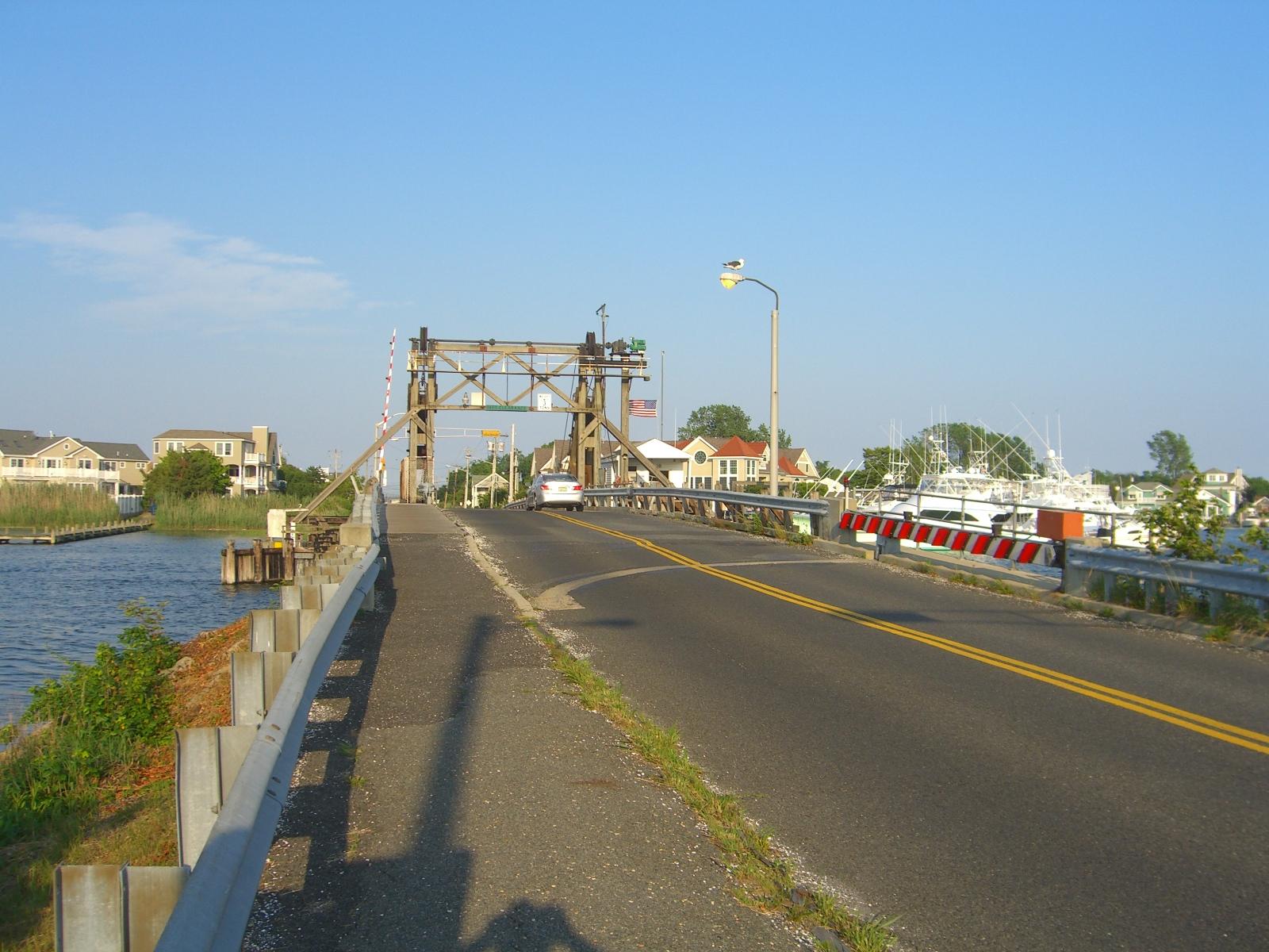 Glimmer Glass Bridge